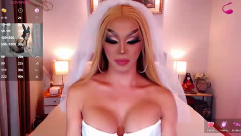 Queen Jenifer online show from February 11, 11:09 am