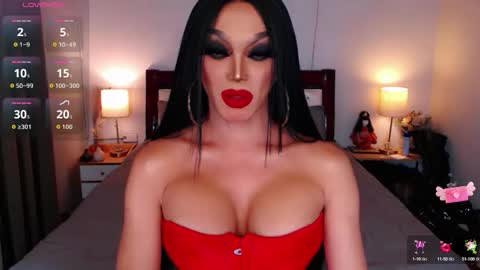 Queen Jenifer online show from September 27, 9:40 am