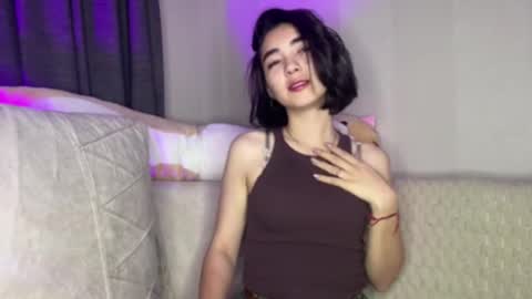 Jenifer online show from October 14, 3:59 pm