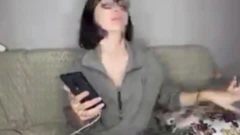 Jenifer online show from October 23, 6:20 pm