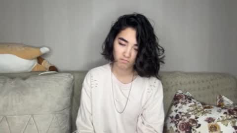 Jenifer online show from November 1, 9:19 am