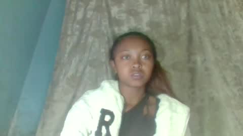 jenisca123 online show from June 15, 6:49 am