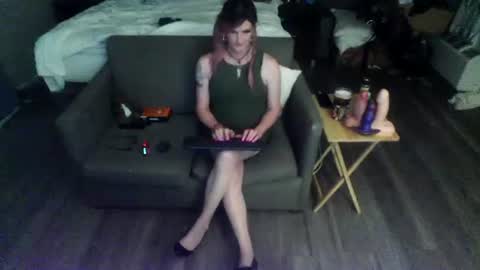 Jenna Cross online show from June 25, 1:57 am