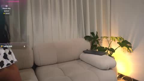  jenn  online show from October 25, 3:29 am