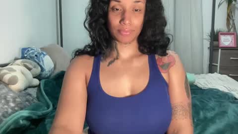 Snapshot of jenni_cash chatting on February 7, 7:29 am Mistress Jenni online show from February 7, 7:29 am