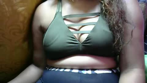 jenniella online show from February 22, 7:58 pm