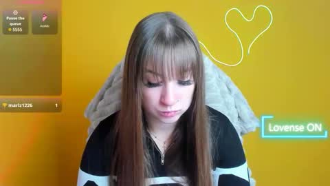 Jennifer online show from November 3, 6:36 am