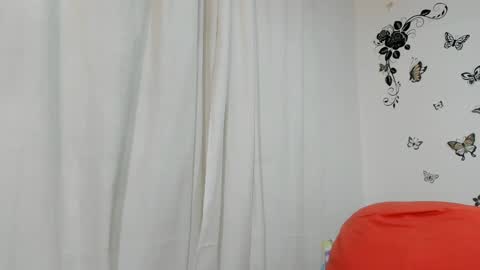 jenniferloveyou online show from January 31, 8:43 pm