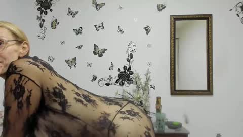 jenniferloveyou online show from October 10, 11:42 pm