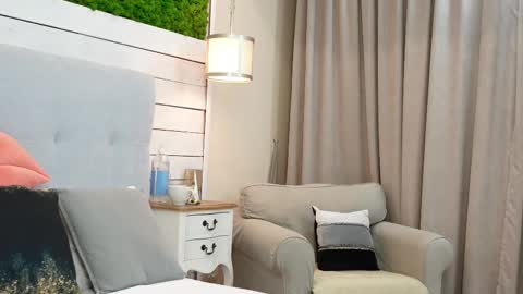 JenniferLovve online show from September 26, 3:58 am