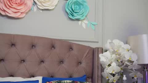 JenniferLovve online show from October 21, 5:56 am