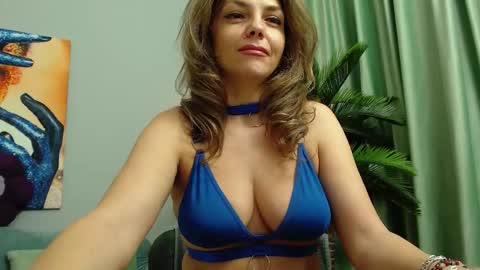 jenniferreys online show from November 8, 8:28 am