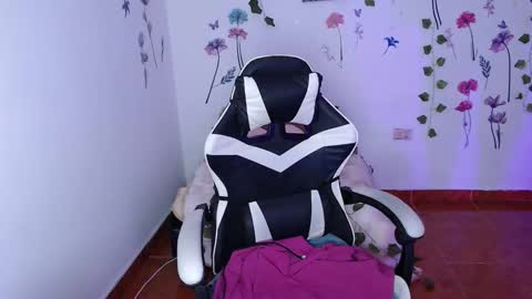 jenny__777 online show from December 22, 1:56 am