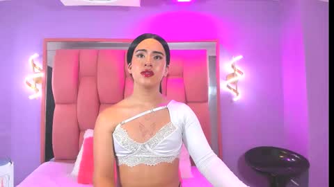 jennyts18 online show from September 12, 7:49 pm