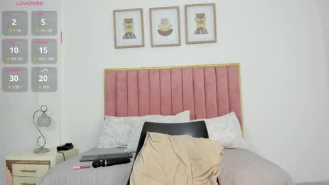 Jenny Wells online show from October 21, 10:02 pm