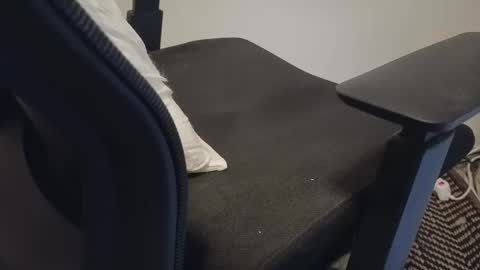 Machine  Sperme  online show from January 10, 7:25 am