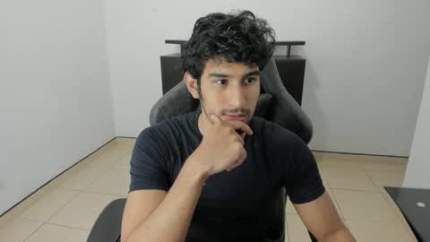 jeremy_colton_hot online show from August 1, 9:33 am