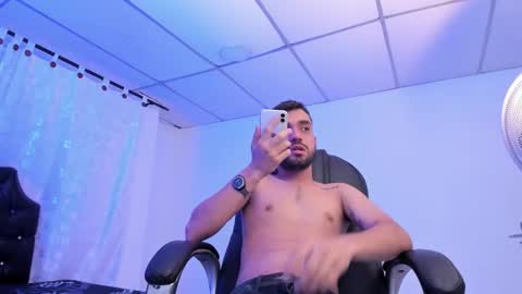 Jeremy online show from October 24, 3:07 am