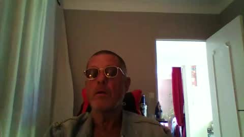 jerflor online show from October 4, 2:04 pm