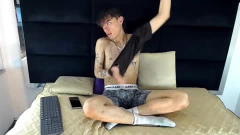 Jerom xx online show from October 21, 11:41 pm