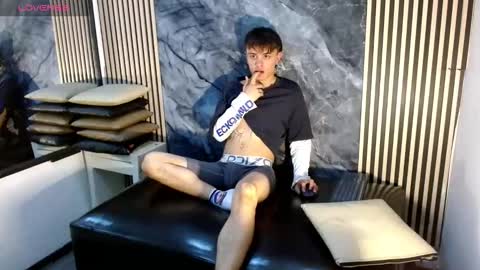 Jerom xx online show from September 25, 9:22 pm