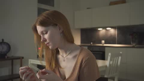 Molly online show from October 5, 3:08 pm