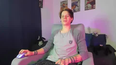 Angelo online show from October 17, 3:21 am