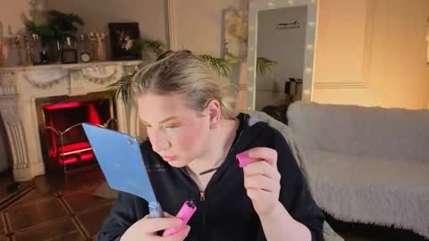 jes_solar online show from November 29, 10:17 pm