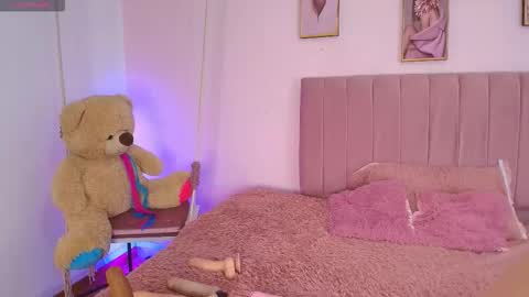 jesabell_cutte online show from September 24, 7:53 pm