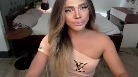 jesie_hot69 online show from April 23, 6:43 am