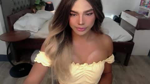 jesie_hot69 online show from June 5, 12:21 pm
