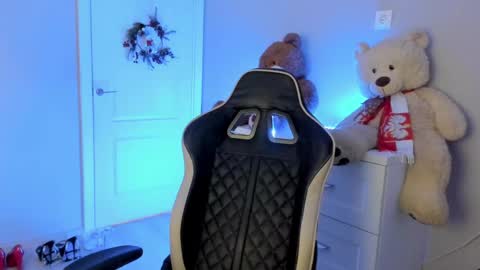 jess1ca_rabb1t online show from December 6, 3:28 pm