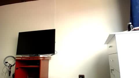 Yessik Rodriguez online show from February 10, 4:54 pm