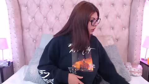 Snapshot of jessica_carter_ chatting on January 28, 6:49 pm Jessica online show from January 28, 6:49 pm