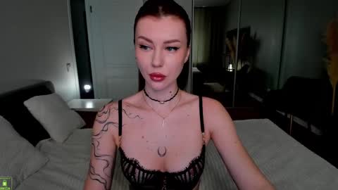 Snapshot of jessica_gill chatting on February 26, 7:34 am Jessica online show from February 26, 7:34 am