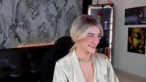 Jessica  online show from April 18, 7:58 pm