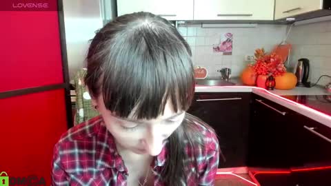 jessicaforris online show from November 7, 8:17 am