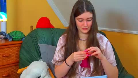 Jessica online show from February 15, 7:10 am