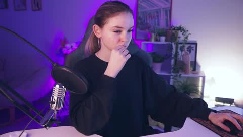 Jessica online show from December 8, 11:29 pm