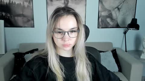 Jessica online show from December 4, 9:40 pm