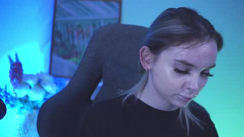 Jessica online show from December 3, 11:29 pm