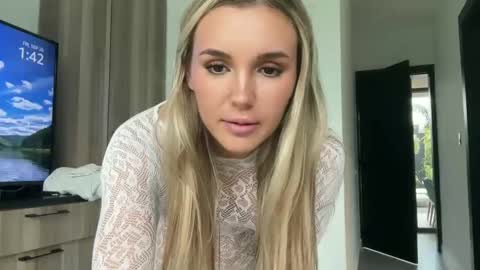 Jessica Parker online show from September 26, 5:43 pm