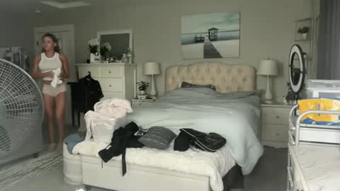 Jessica Parker online show from October 28, 10:00 pm