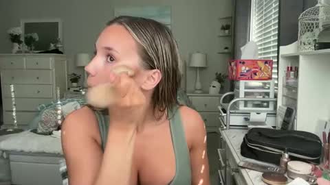 Jessica Parker online show from January 16, 11:03 pm