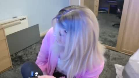 Jessiessicaxx online show from January 11, 7:49 pm