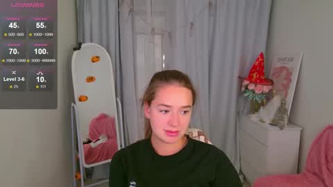 Jessi online show from October 24, 2:07 pm