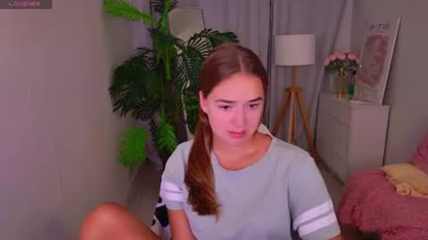 Jessi online show from July 1, 1:31 pm