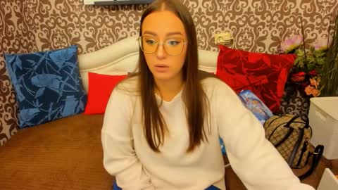 Aurora online show from November 4, 3:08 am