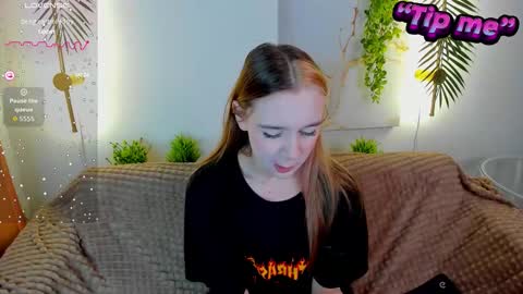 Snapshot of jessiexxiv chatting on September 20, 8:17 am Jessie online show from September 20, 8:17 am