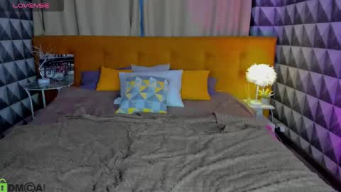 Snapshot of jessiexxiv chatting on September 12, 9:00 am Jessie online show from September 12, 9:00 am